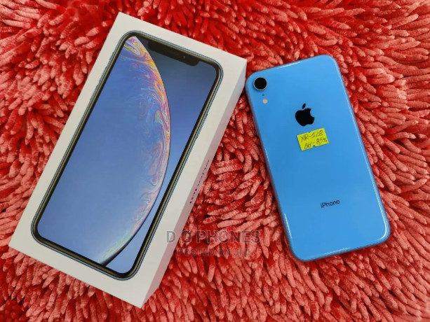 new-apple-iphone-xr-128-gb-blue-big-0
