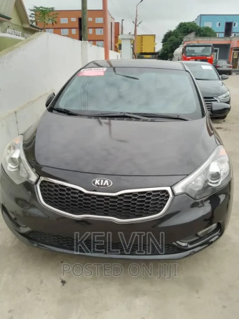 kia-forte-ex-sedan-2013-black-big-0