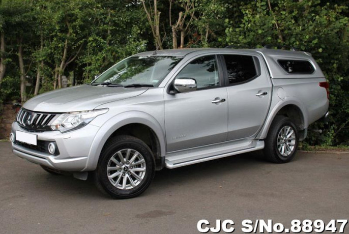 mitsubishi-triton-or-mitsubishi-l200-big-0