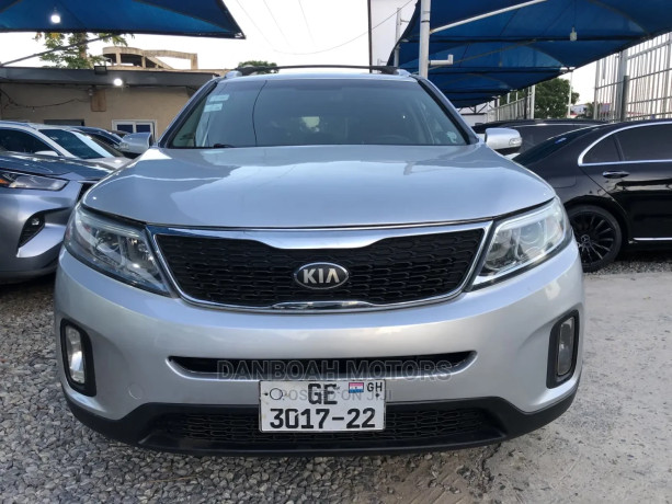 kia-sorento-2014-gray-big-0