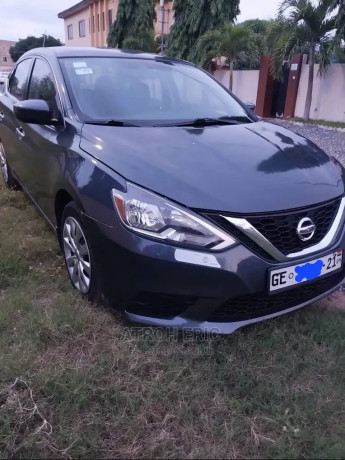 nissan-sentra-sv-2016-blue-big-0