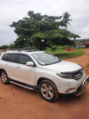 toyota-highlander-limited-35l-4wd-2013-white-big-3