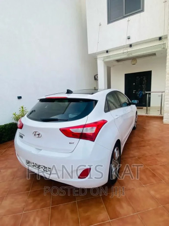 hyundai-elantra-gt-2013-white-big-1