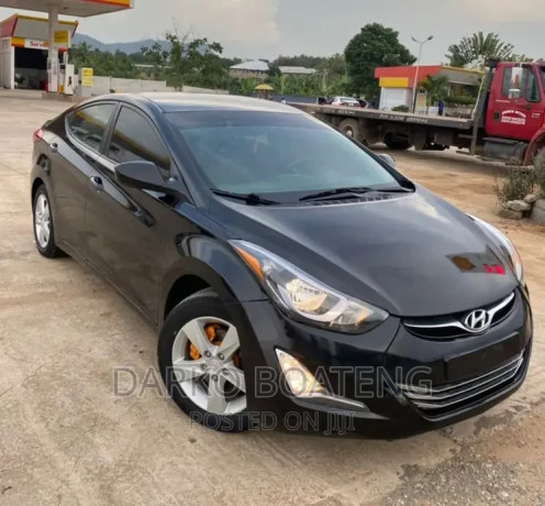 hyundai-elantra-gls-2012-black-big-0