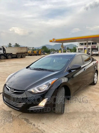 hyundai-elantra-gls-2012-black-big-3