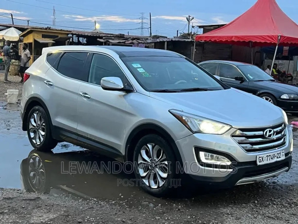 hyundai-santa-fe-2013-silver-big-4