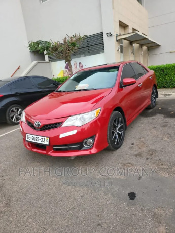 toyota-camry-2014-red-big-0