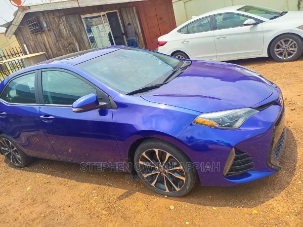 toyota-corolla-se-18l-4cyl-6m-2018-blue-big-1