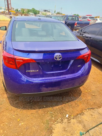 toyota-corolla-se-18l-4cyl-6m-2018-blue-big-2