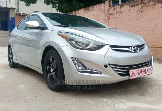 hyundai-elantra-2015-silver-big-3