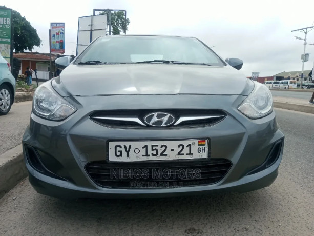 hyundai-accent-2014-gray-big-2