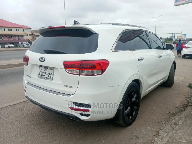 kia-sorento-24l-lx-awd-2017-white-big-4