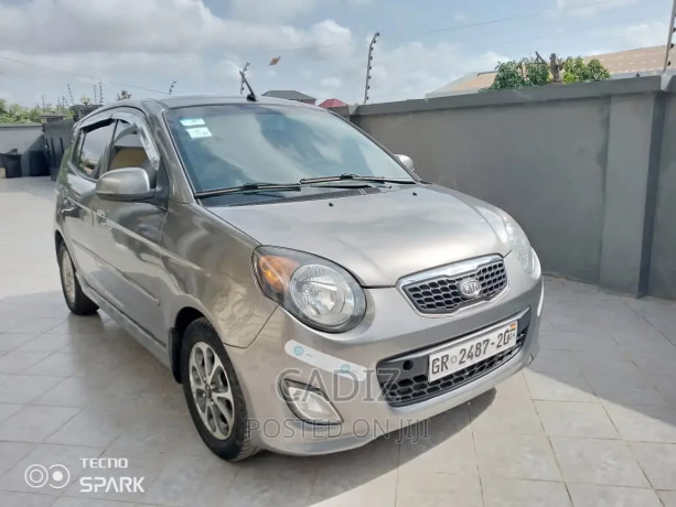 kia-morning-2011-gray-big-0