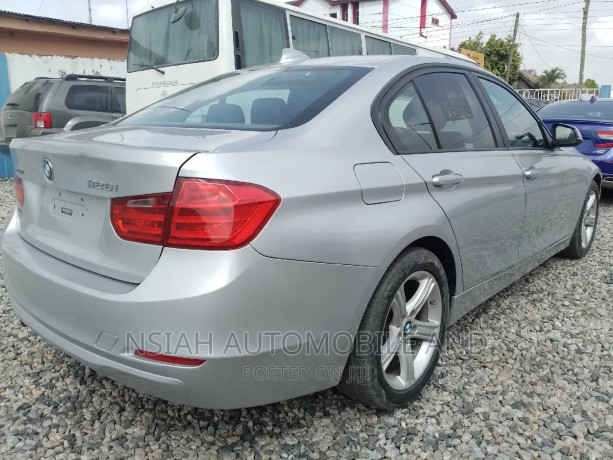 bmw-328i-2013-silver-big-3