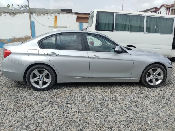 bmw-328i-2013-silver-big-1