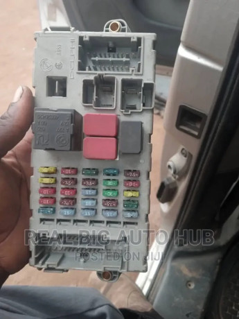 fuse-box-for-all-cars-big-2