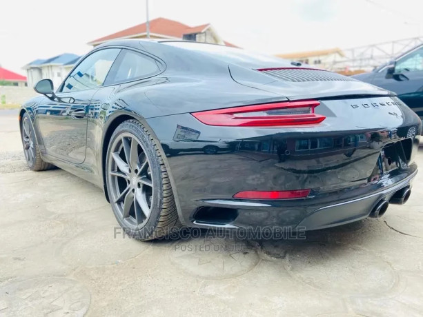 porsche-911-carrera-4-awd-2019-black-big-3