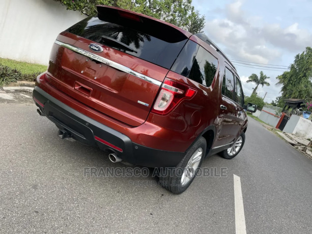 ford-explorer-xlt-awd-2018-red-big-1