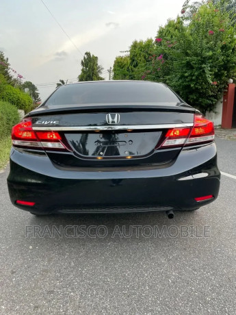 honda-civic-2015-black-big-2