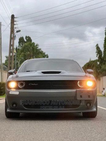 dodge-challenger-srt-hellcat-rwd-2018-gray-big-0