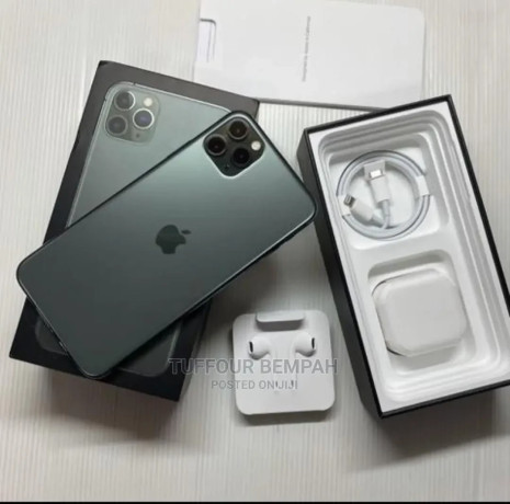 new-apple-iphone-11-pro-max-256-gb-black-big-0