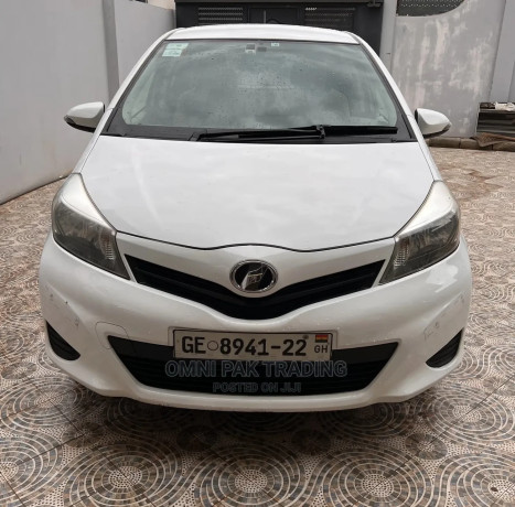 toyota-vitz-2012-white-big-0