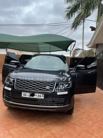 land-rover-range-rover-vogue-2019-black-big-1