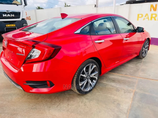 honda-civic-touring-sedan-2020-red-big-3