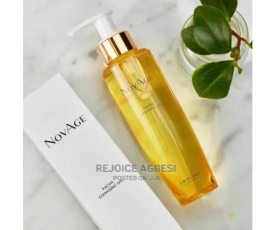 novage-cleansing-oil-big-2