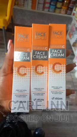 face-facts-vitamin-c-face-cream-big-0