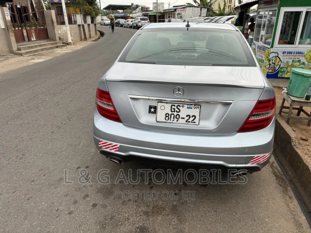 mercedes-benz-c300-2014-silver-big-1