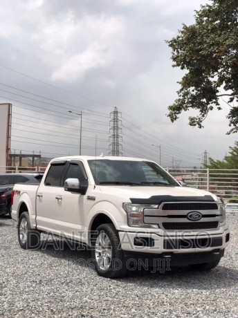 ford-f-150-2019-white-big-0