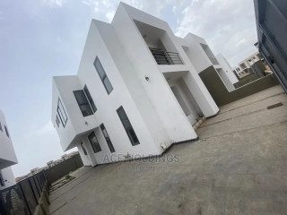 3bdrm House in East Legon for Sale