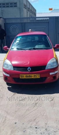 renault-clio-14-authentique-2004-red-big-0