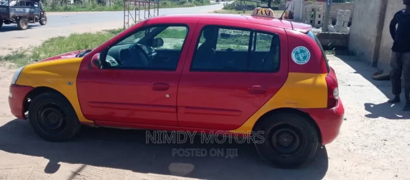 renault-clio-14-authentique-2004-red-big-2