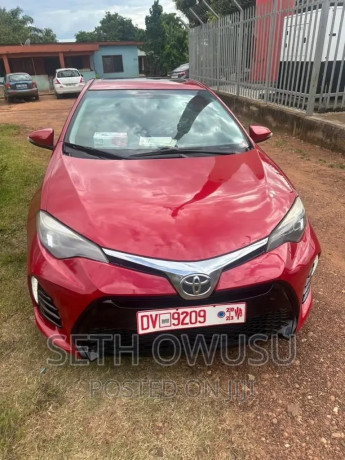 toyota-corolla-2017-red-big-0