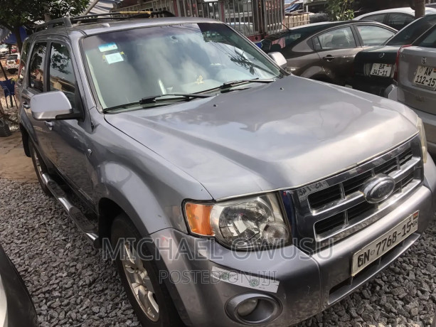 ford-escape-2008-gray-big-1