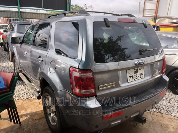 ford-escape-2008-gray-big-2