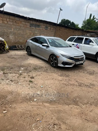 honda-accord-touring-2018-silver-big-0