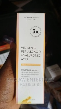 vitamin-c-ferulic-acid-and-hyaluronic-acid-big-0