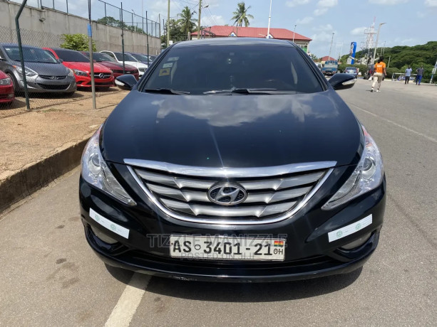 hyundai-sonata-2011-black-big-3