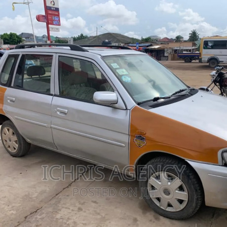 mazda-demio-2005-silver-big-1