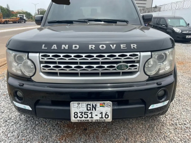 land-rover-discovery-2013-black-big-1