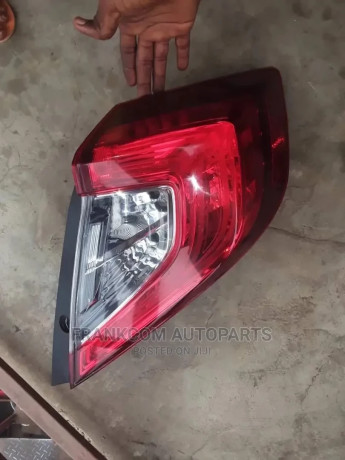 deals-in-all-kinds-cars-headlights-and-taillights-big-1