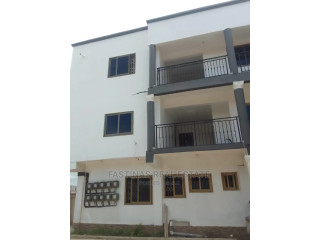 2 Bedroom Apartment for Rent at West Hills Mall 6
