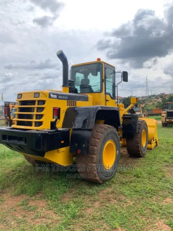 Komatsu 320 Wheel Loader, Kumasi