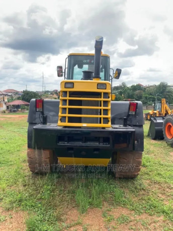 Komatsu 320 Wheel Loader, Kumasi