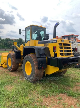 Komatsu 320 Wheel Loader, Kumasi