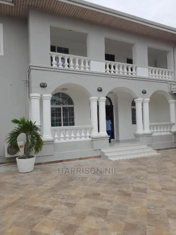 6bdrm-house-in-cantonment-cantonments-for-rent-big-0