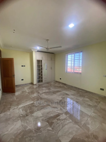 three-bedroom-apartment-for-rent-at-adenta-barrier-big-1